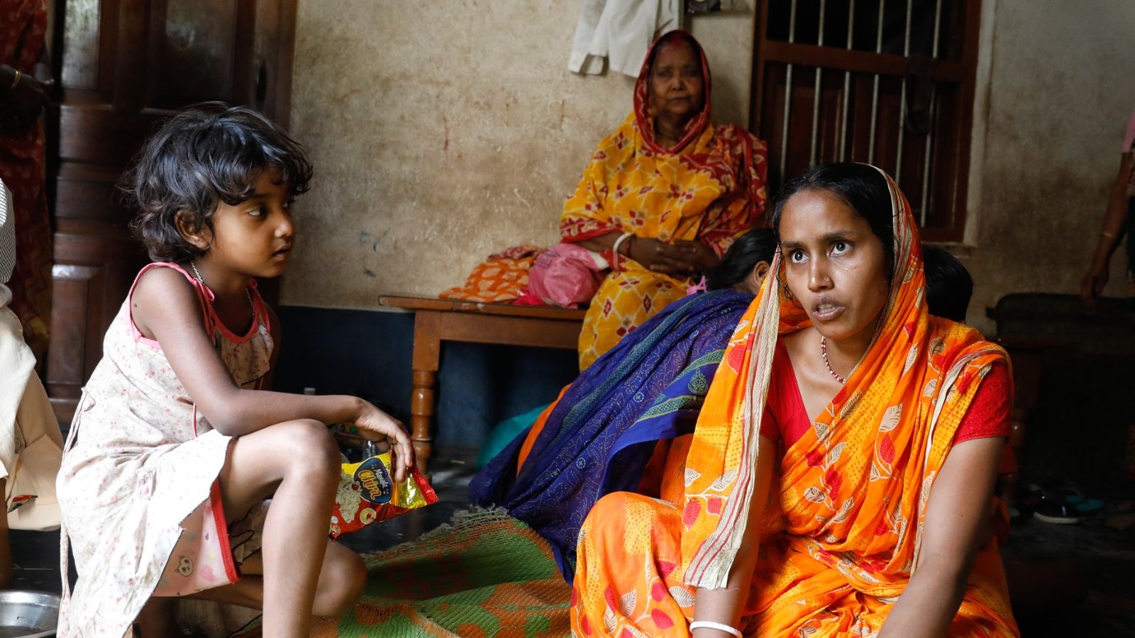 Violence-hit Murshidabad family alleges police intimidation, write to CJI, Bengal Governor