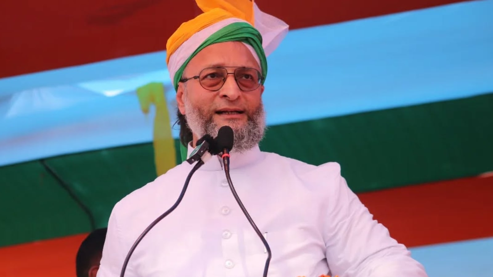 AIMIM keen to join Mahagathbandhan as Owaisi eyes bigger role in Bihar polls