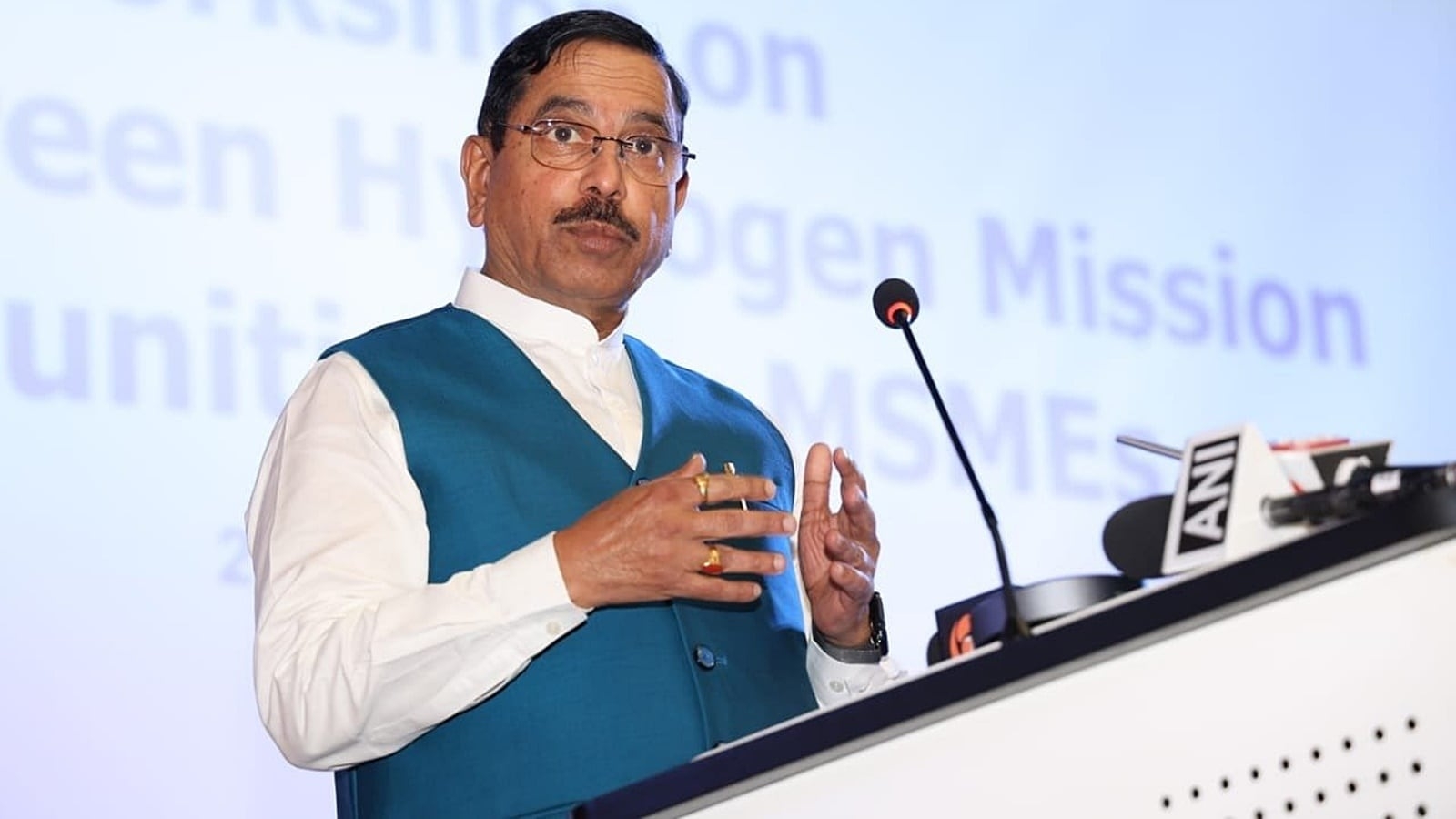 Green hydrogen gets official stamp as India notifies certification scheme, carbon credit rules