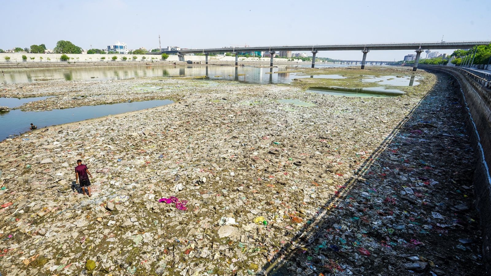 Dry spell turns into opportunity: Sabarmati River cleaning drive makes progress