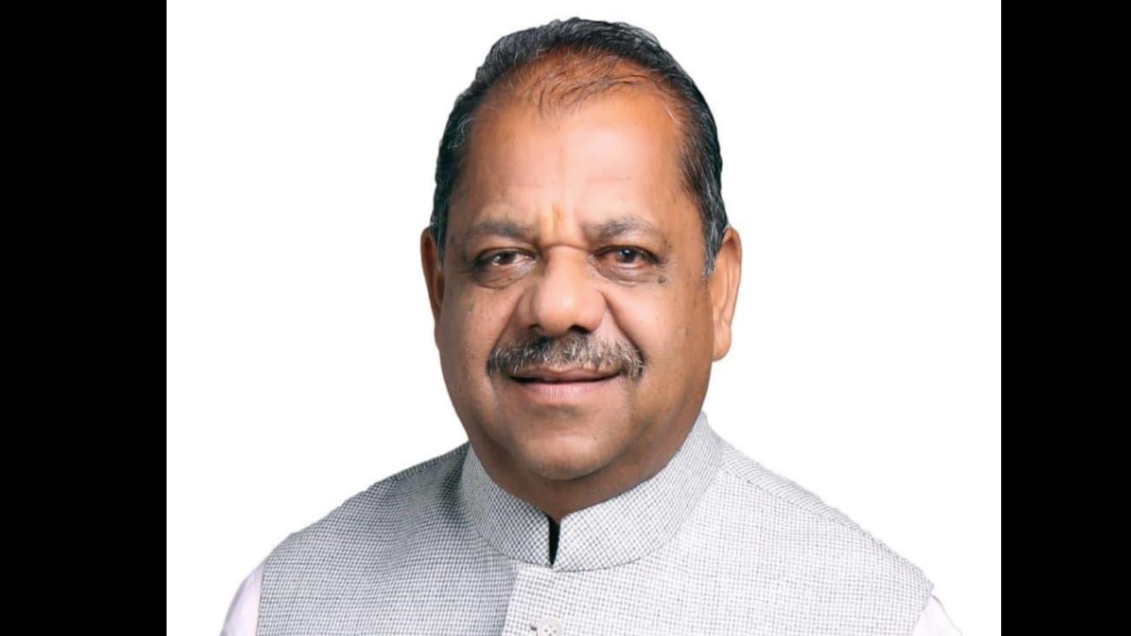 If a Constable taking Rs100 is removed from post, how is Bachhu Khabad still a cabinet minister: AAP's Isudan Gadhvi
