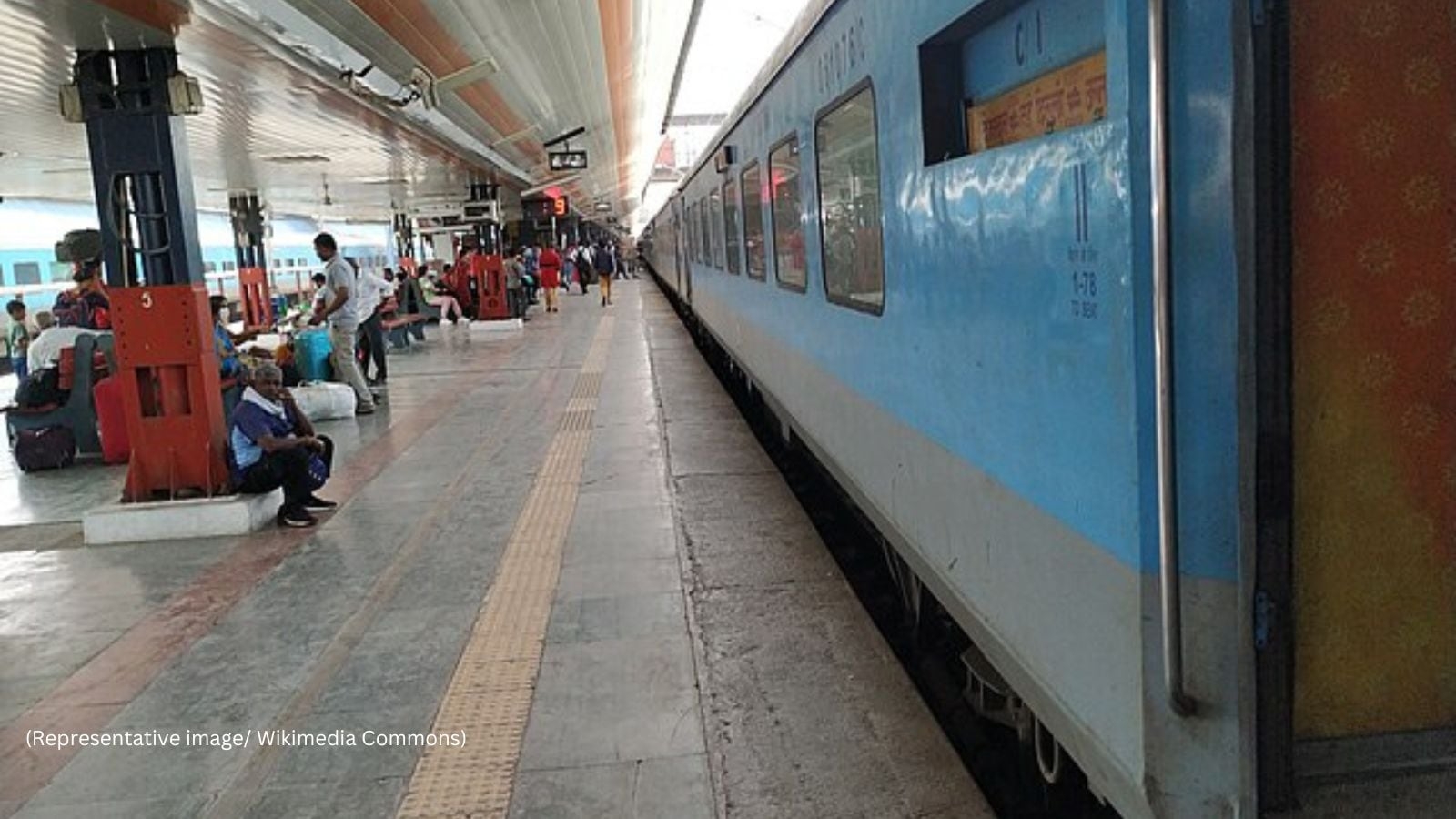 TTE confronts soldiers standing in AC coach gallery on North East Express; Railway Seva responds after video goes viral