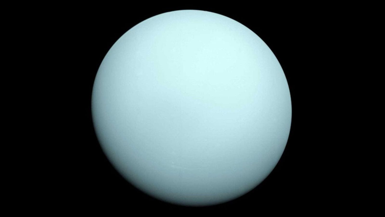 Scientists uncover new details about Uranus' atmosphere, strange seasons