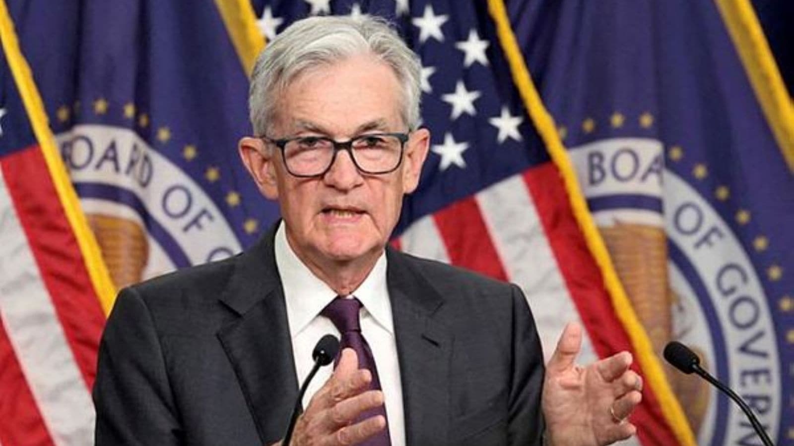 Ahead of Fed Chair Powell's Jackson Hole speech, data suggests cracks in US economy