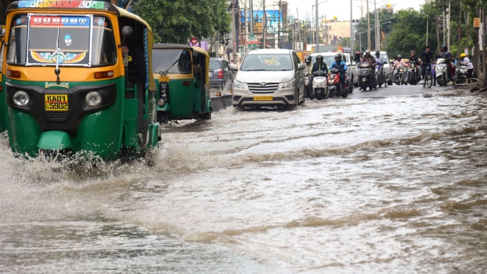 Early monsoon onset to bring heavy showers to Karnataka; red, orange alerts till May end