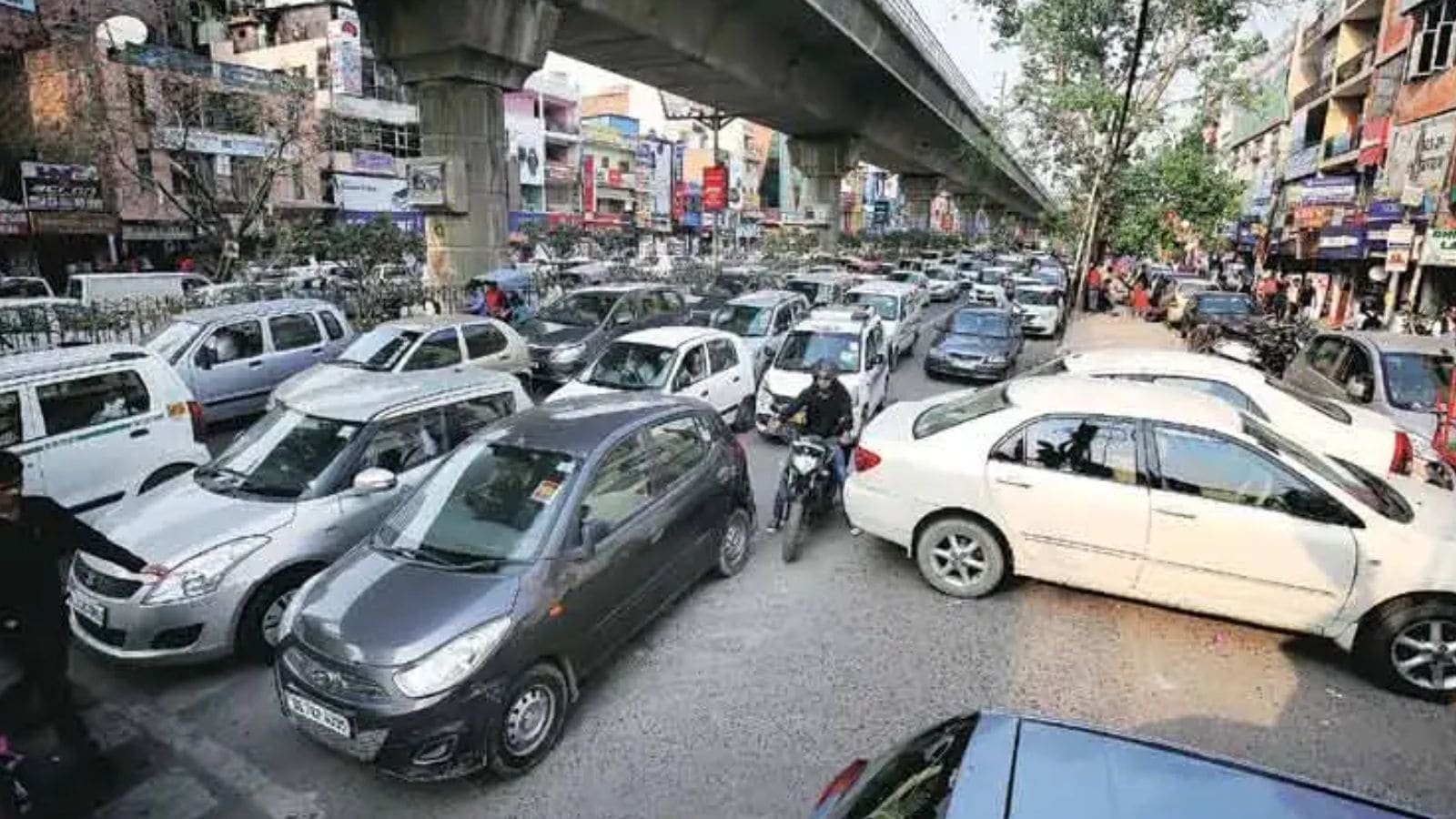 International vehicle theft racket busted in Delhi, eight arrested