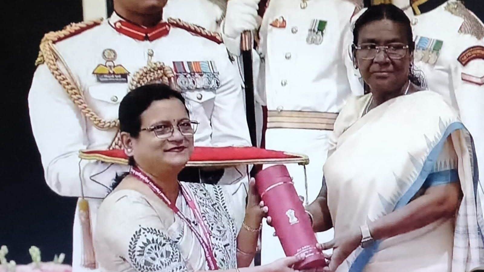 From Covid-19 frontlines to inflight heroism: Kolkata's Doli Biswas wins National Florence Nightingale Award