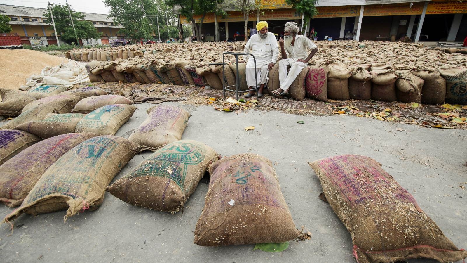 Punjab farmers' body call for ‘rail roko' on May 7 against ‘illegal, forced' land acquisition