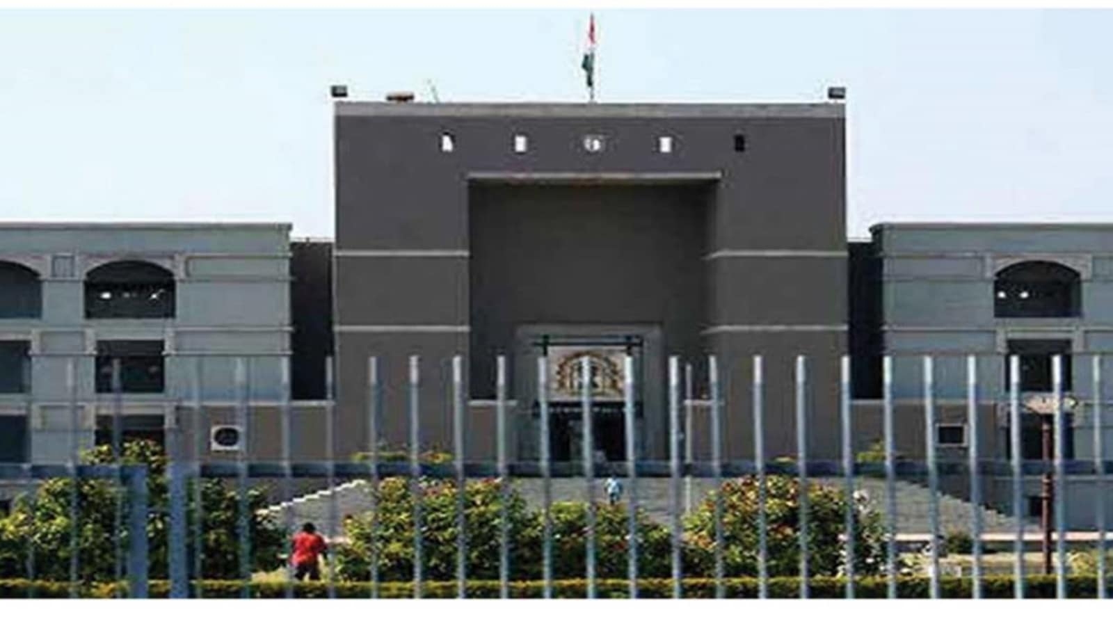 Gujarat HC asks Chandola lake residents to approach authorities for rehab in accordance with law
