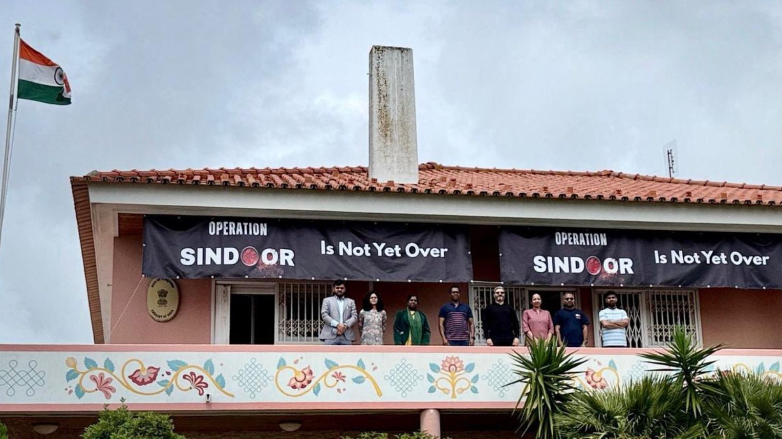 With banners of ‘Op Sindoor not yet over', Indian Embassy in Portugal responds to Pakistani protests near its office