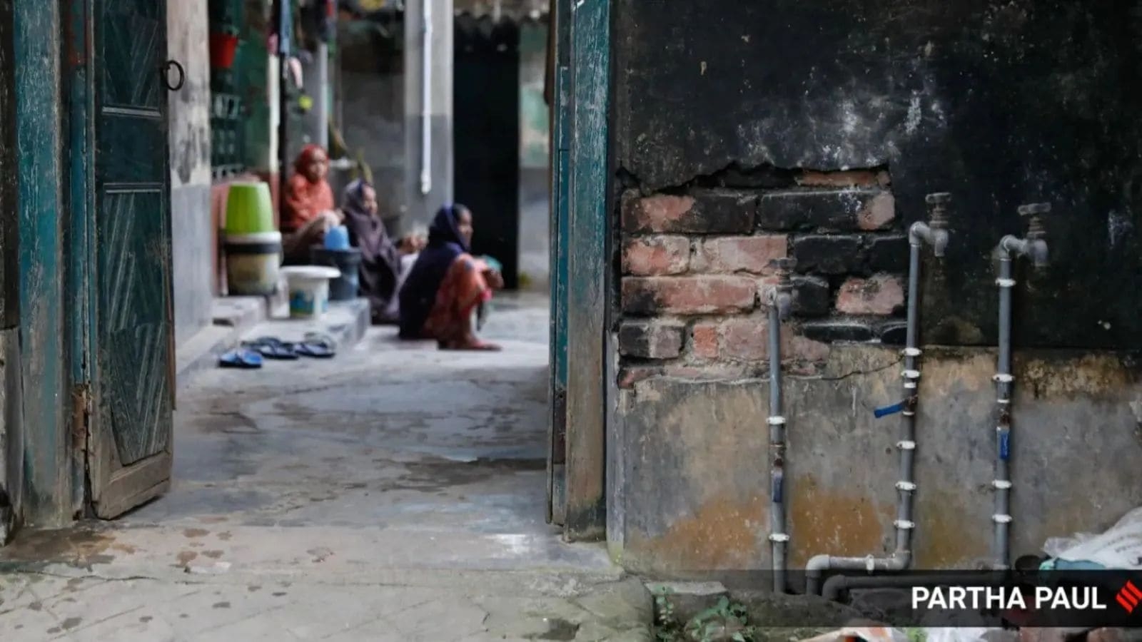 For women's scheme, Delhi govt looks at defining family, annual income cap of Rs 2.5 lakh