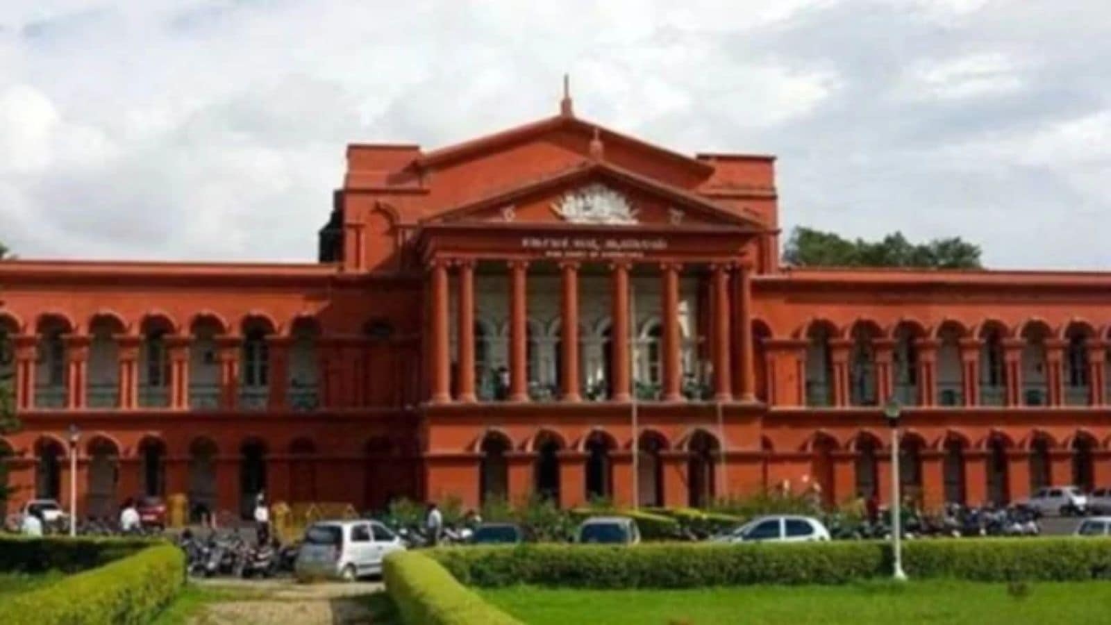 Karnataka High Court sets aside govt order withdrawing 43 cases including those related to Hubballi riots