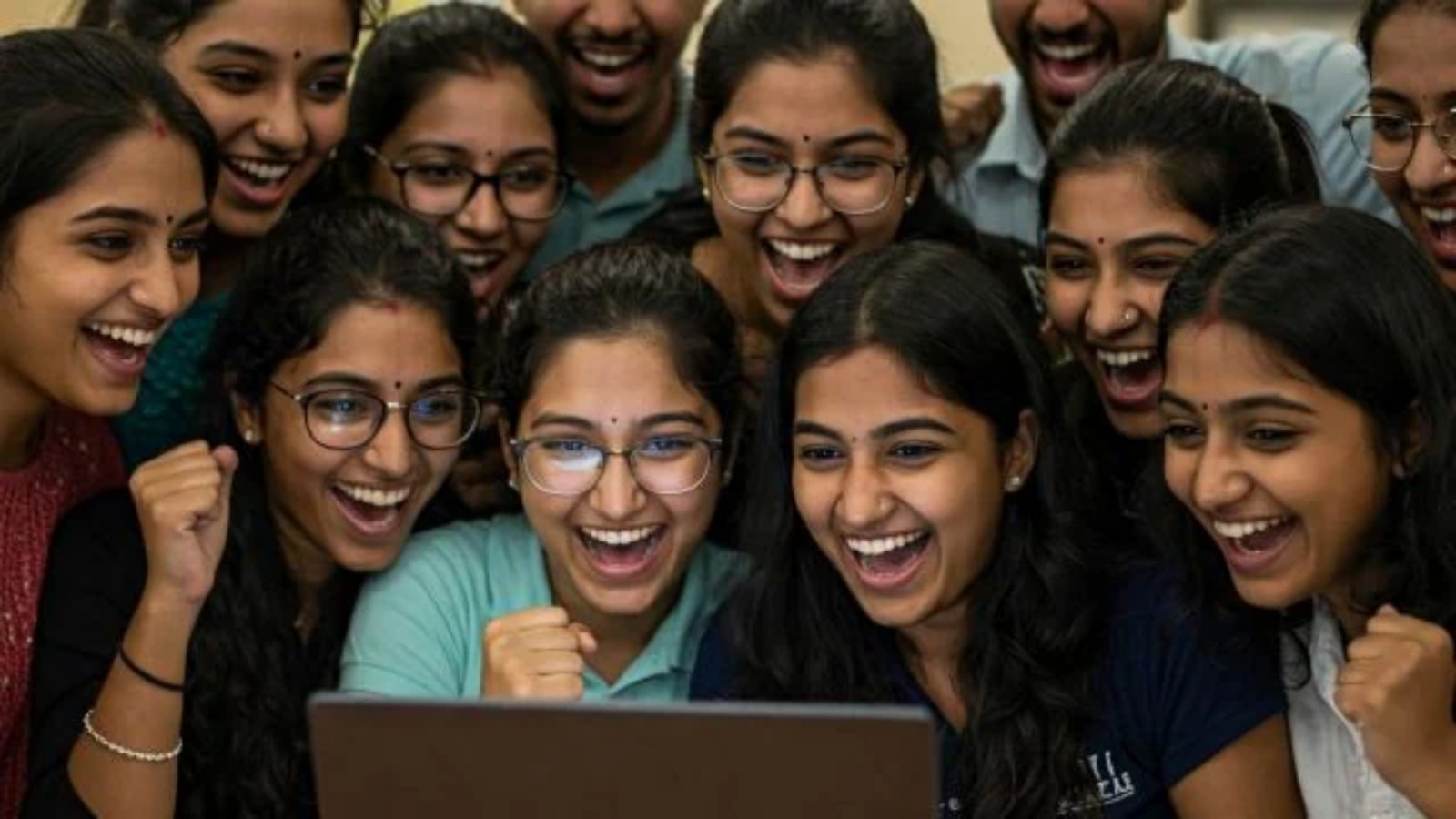 Maharashtra SSC results out, 94.10% students pass; 211 score 100%