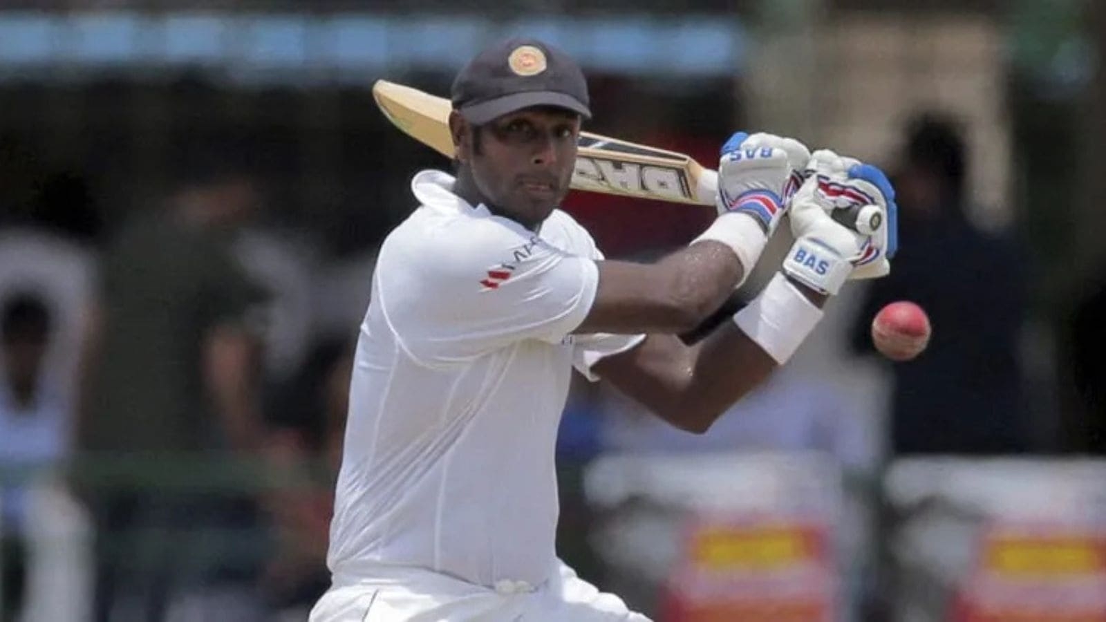Sri Lankan cricketer Angelo Mathews announces retirement from Test cricket
