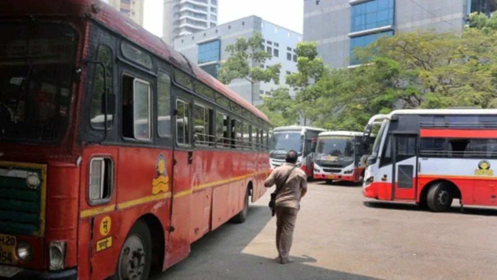 Maharashtra transport minister orders cancelling MSRTCs Rs 10,000 crore e-bus contract over missed deadlines