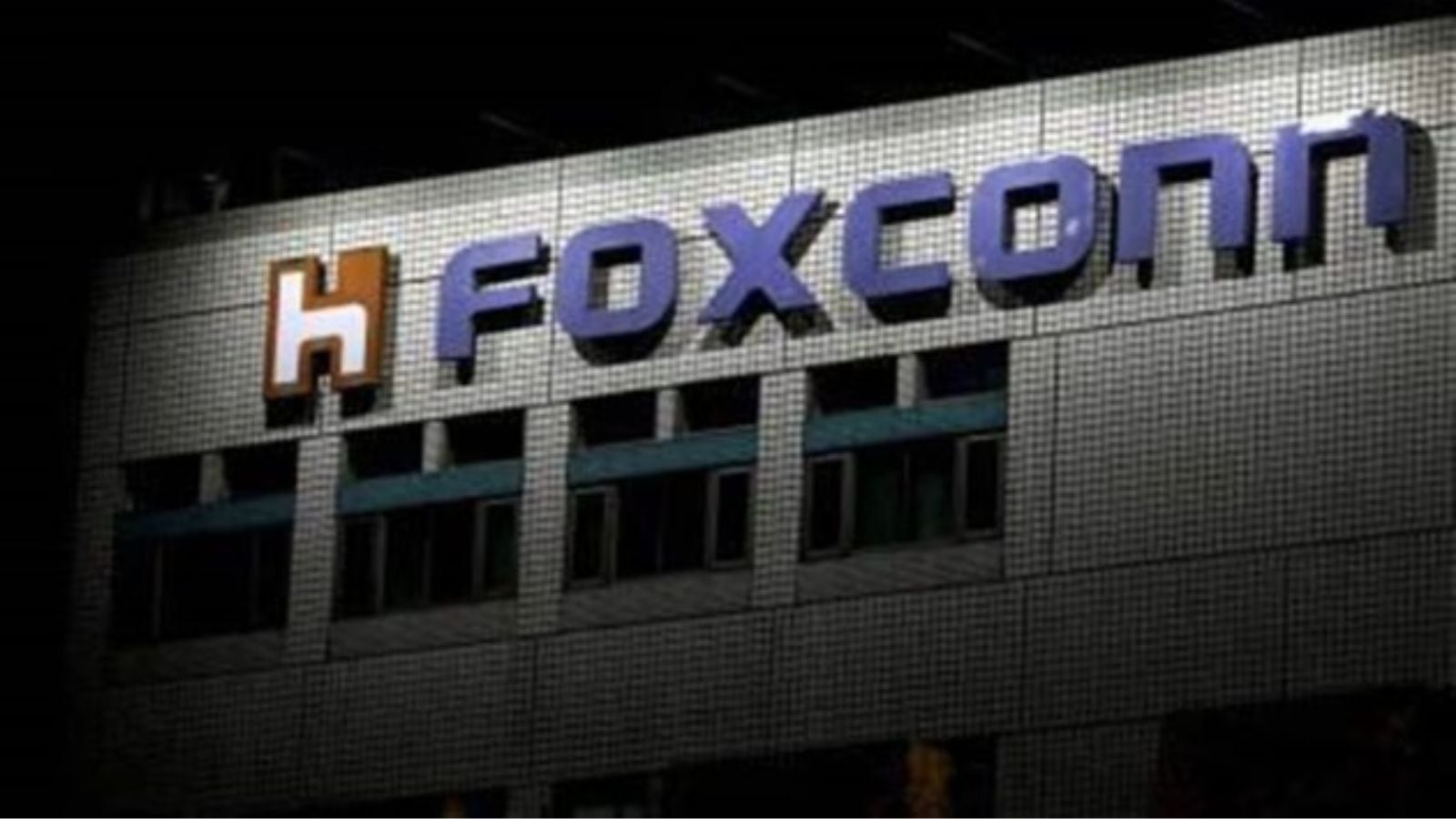 Despite Trump frown, Apple to expand supply chain in India through $1.5 bn Foxconn plant