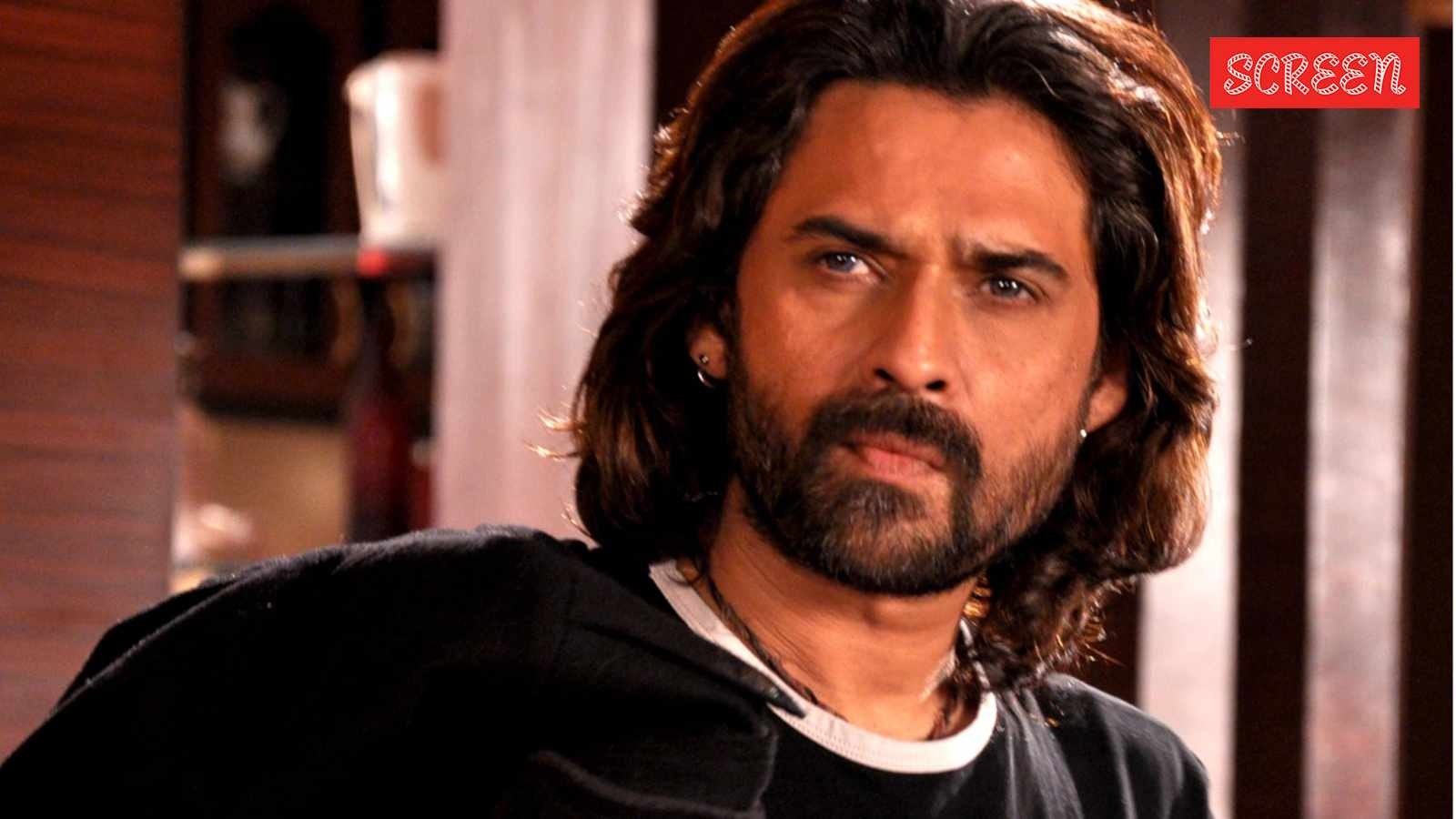 Mukul Dev's debut film was shelved because Amitabh Bachchan's company went bankrupt; Jaya Bachchan gave him Rs 75k as signing amount