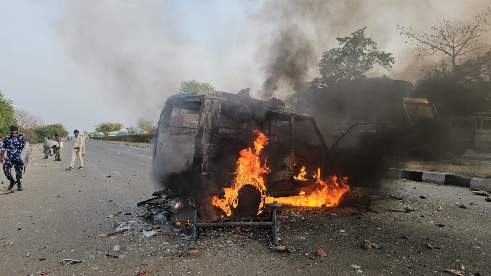 Murshidabad riots: Kolkata HC flags ‘inadequate' number of police personnel; Bengal counsel Kalyan Bandopadhyay rakes up Pahalgam terror attack