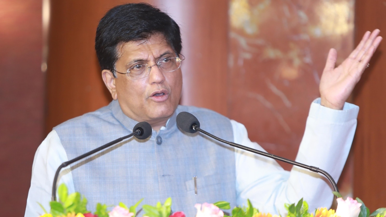 Himachal farmers demand ban on apple imports from Turkey, meet Minister Piyush Goyal