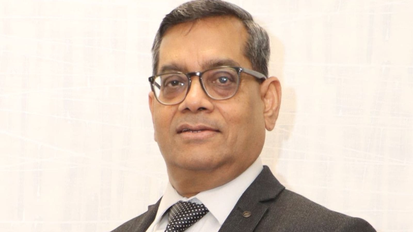 Centre terminates SECI CMD RP Gupta's services