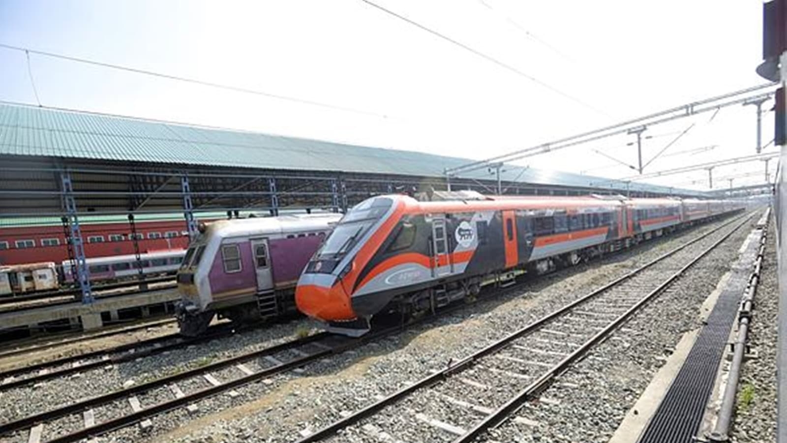 Railways runs 5 special trains from Jammu, Udhampur, Pathankot; Officials say blackouts won't affect op