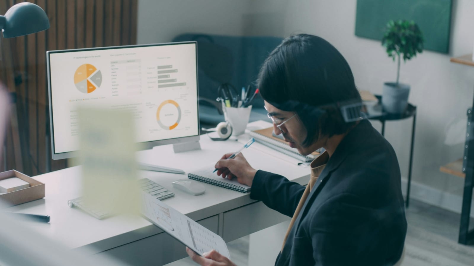 AI is coming for your first job: Hiring of college grads by Big Tech drops 50% since 2022