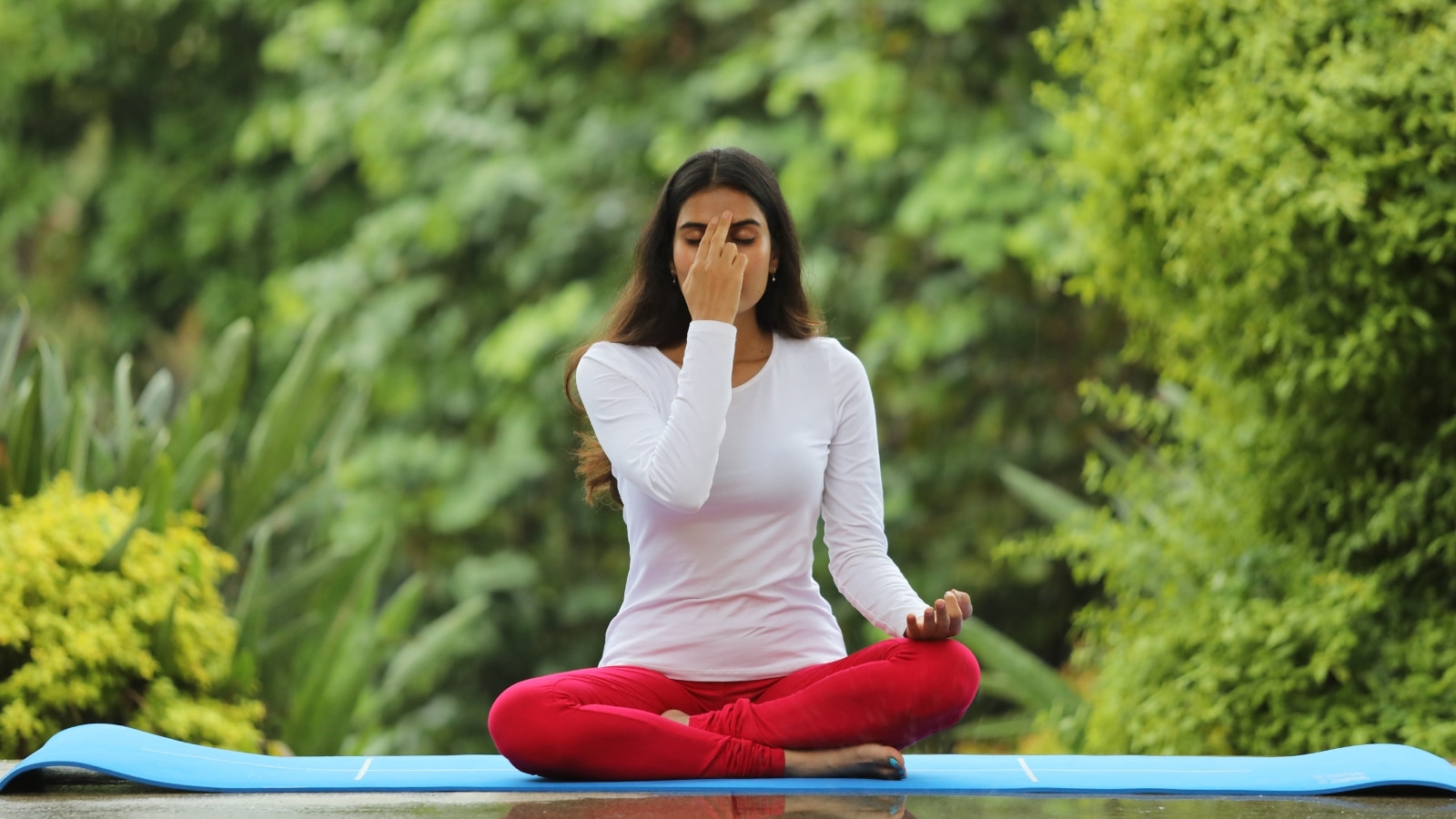 Pranayama routines that can help you kick the butt: How to control smoking urges