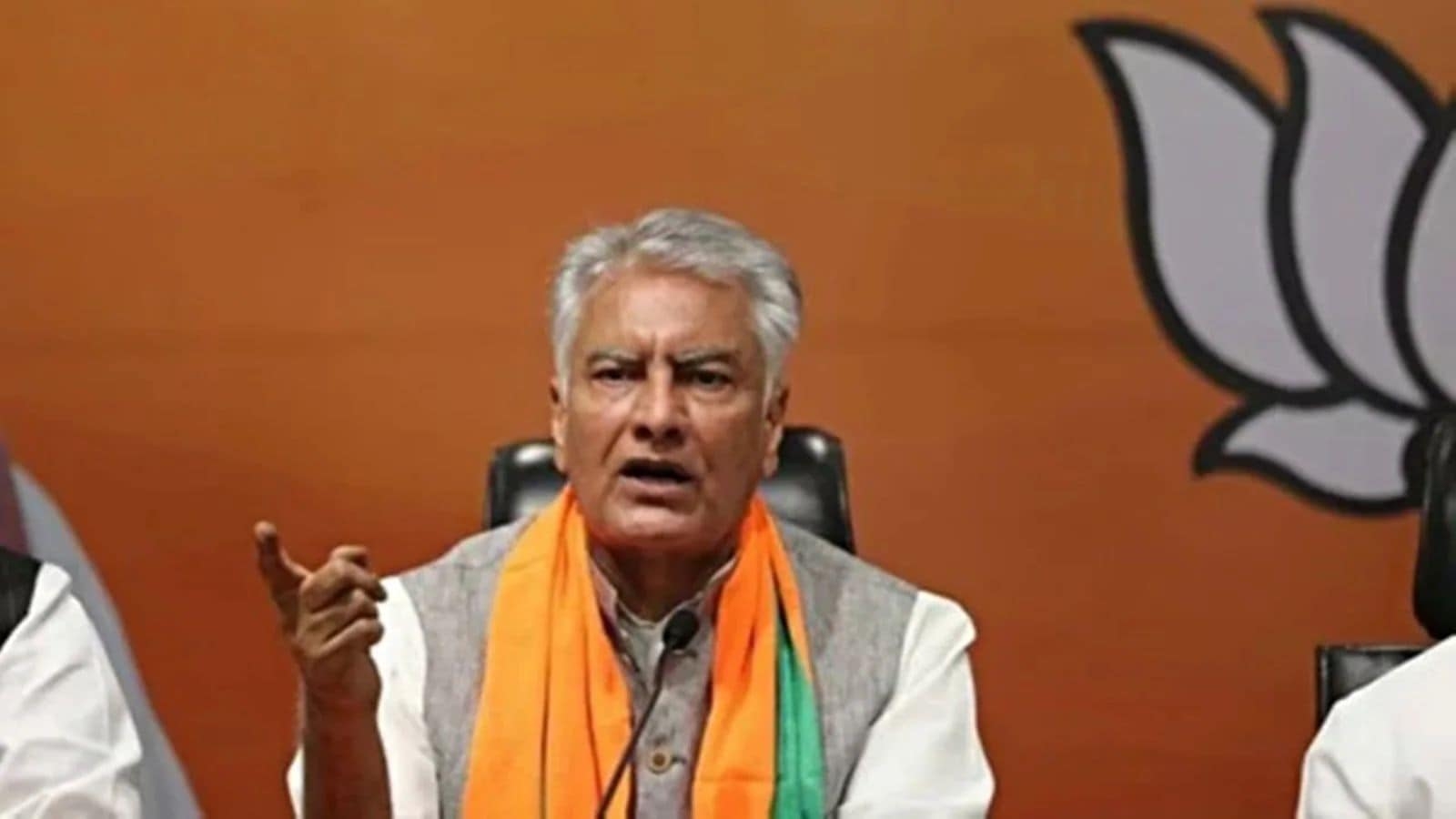 ‘Drug money  trail': Punjab BJP chief Jakhar writes to CM, seeks probe to track down end beneficiaries