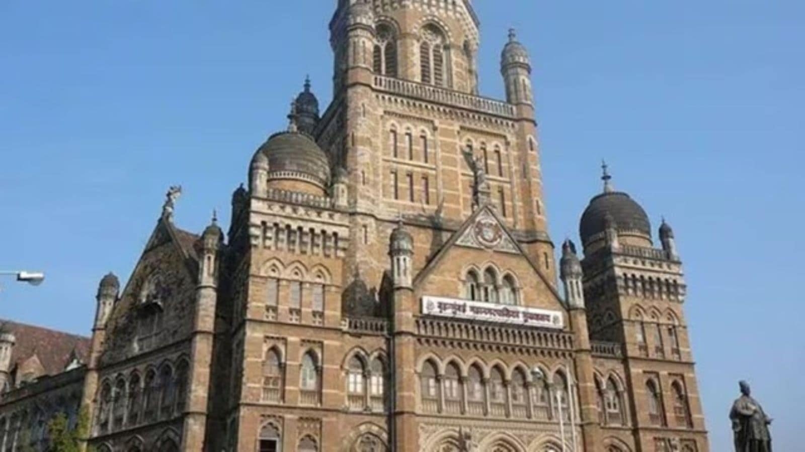 BMC to appoint CDOs to supervise maintenance of city's public toilets