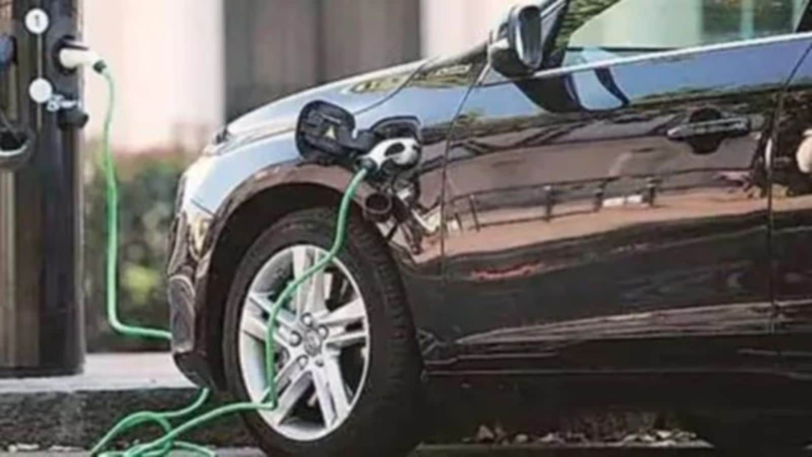 Battery operated EVs can slash emissions by 38%: new study