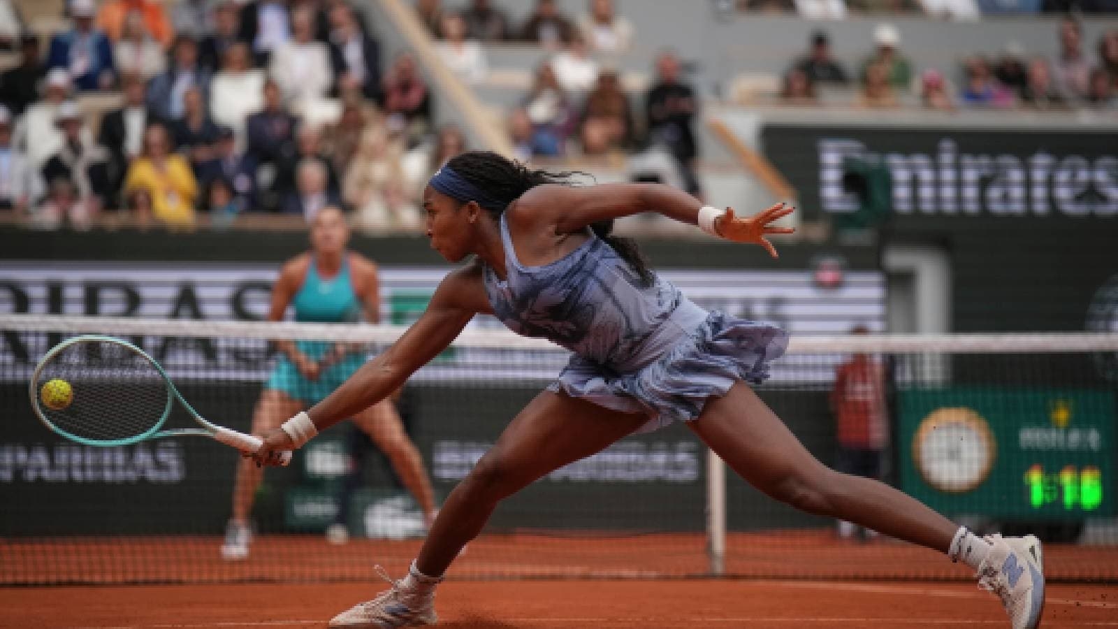 Coco Gauff defeats top-ranked Aryna Sabalenka in 3 sets to win her first French Open title