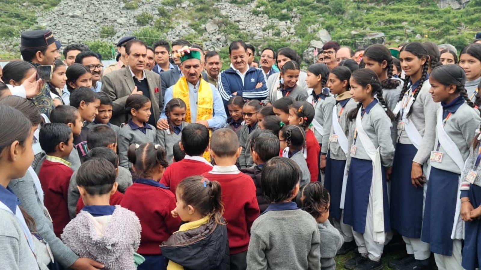 Modi is Prez, Shimla is nat'l capital: Class X students' answers leave Sukhu upset