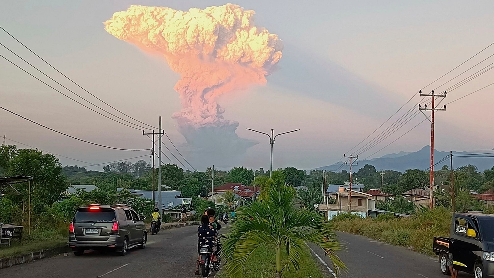 Air India flight to Bali returns to Delhi after volcano erupts in Indonesia