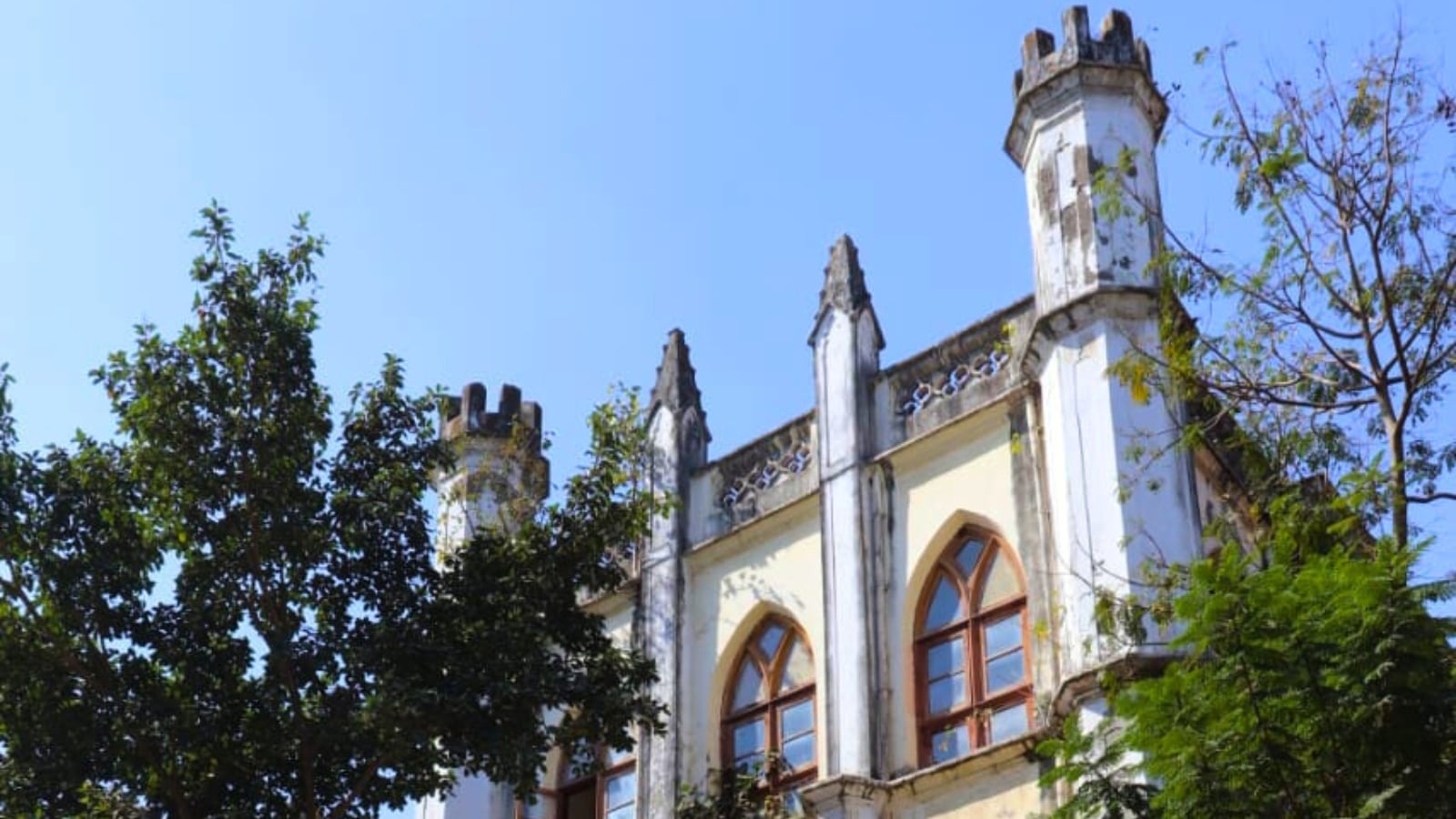 Know about Maharashtra's First Medical College — Grant Medical College in Mumbai