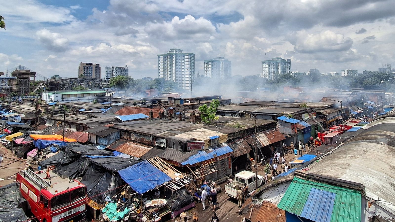 Bengal: 1,300 shops gutted in Khidderpore fire, CM promises new market, aid
