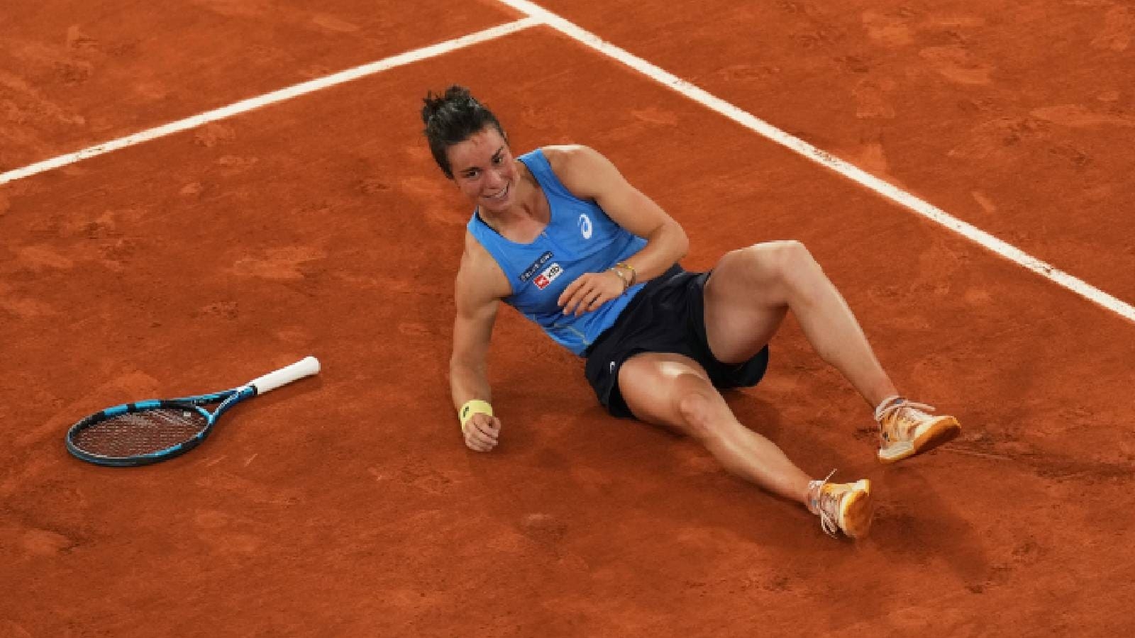 Heart-warming French fairytale: Wild-card Lois Boisson's dream run continues