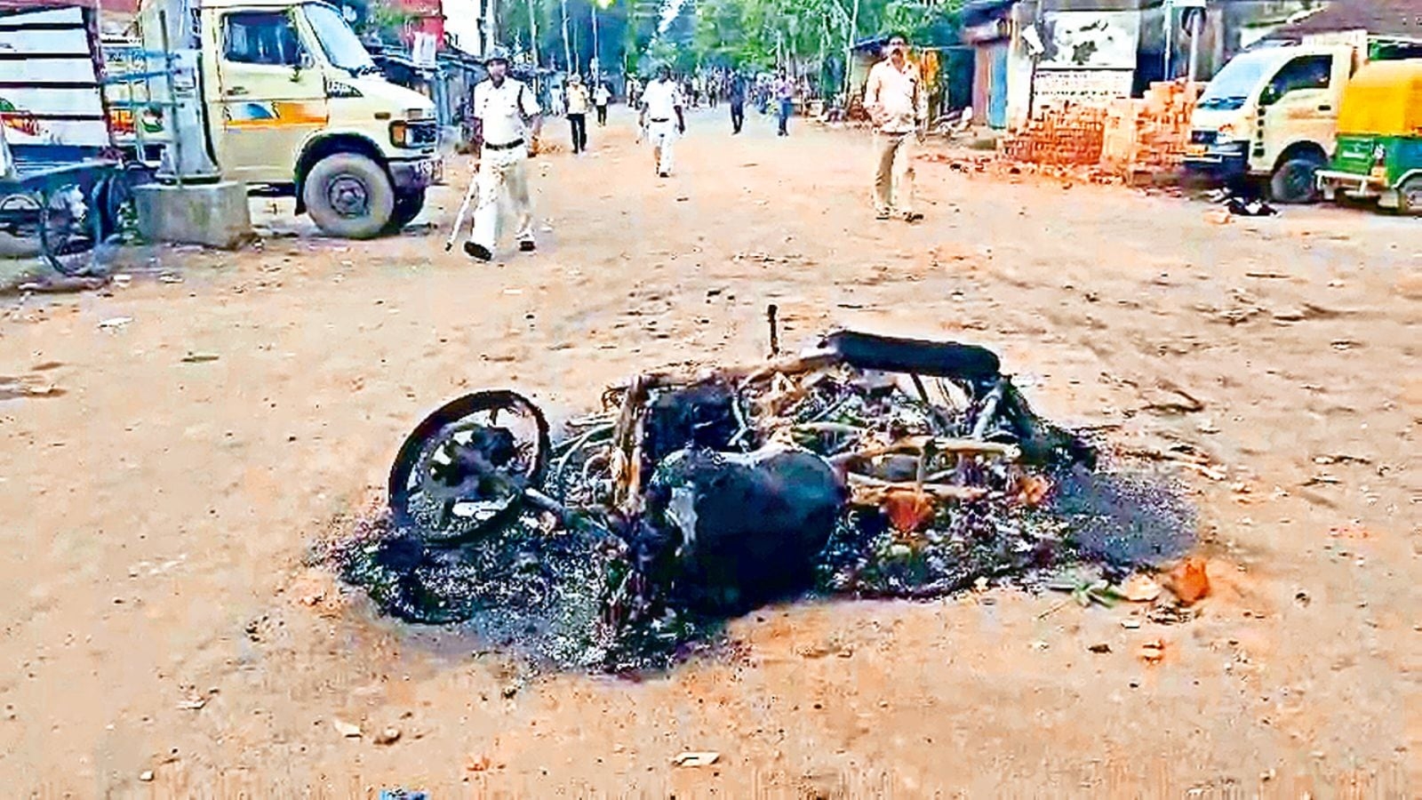 ‘For 2 hrs, no cops came to rescue': Residents recount violent afternoon