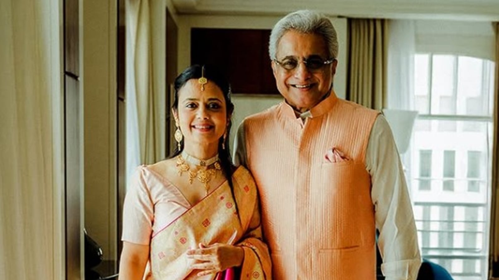 MP Mahua Moitra gets married to Pinaki Misra in Raw Mango sari that took 45 days to make