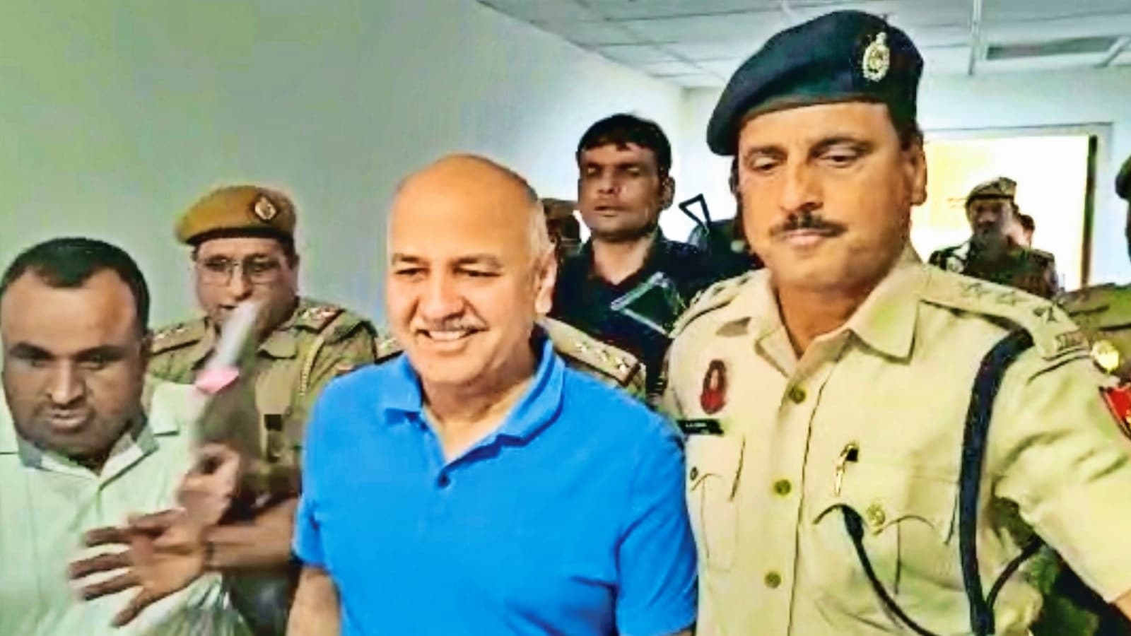 ACB summons Sisodia, Jain in case linked to construction of classrooms