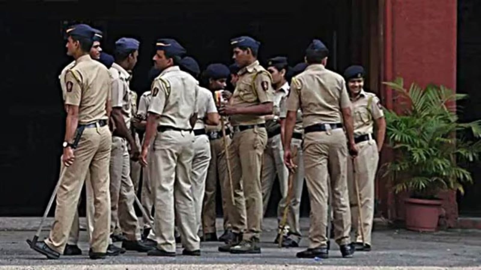 8 women booked for ‘disrobing, molesting' Mumbai teen over suspicion of openly discarding sanitary pads
