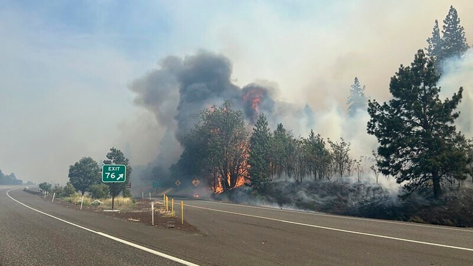 Wildfire in US' Oregon prompts emergency evacuation, closes 20 miles of interstate in Columbia River Gorge