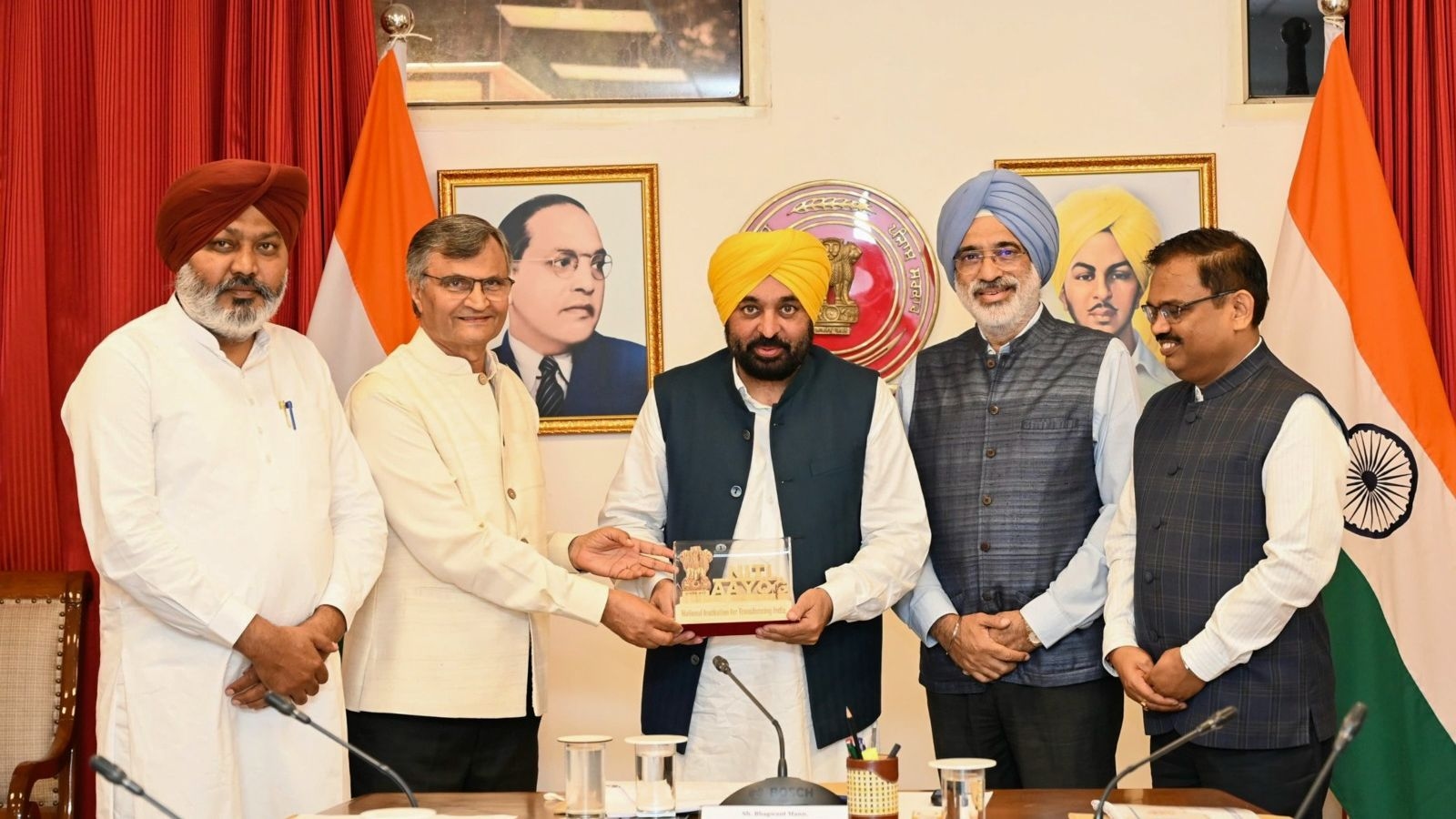 CM presents Punjab's cause before Niti Aayog: ‘areas bordering Pak to be made war-resilient'