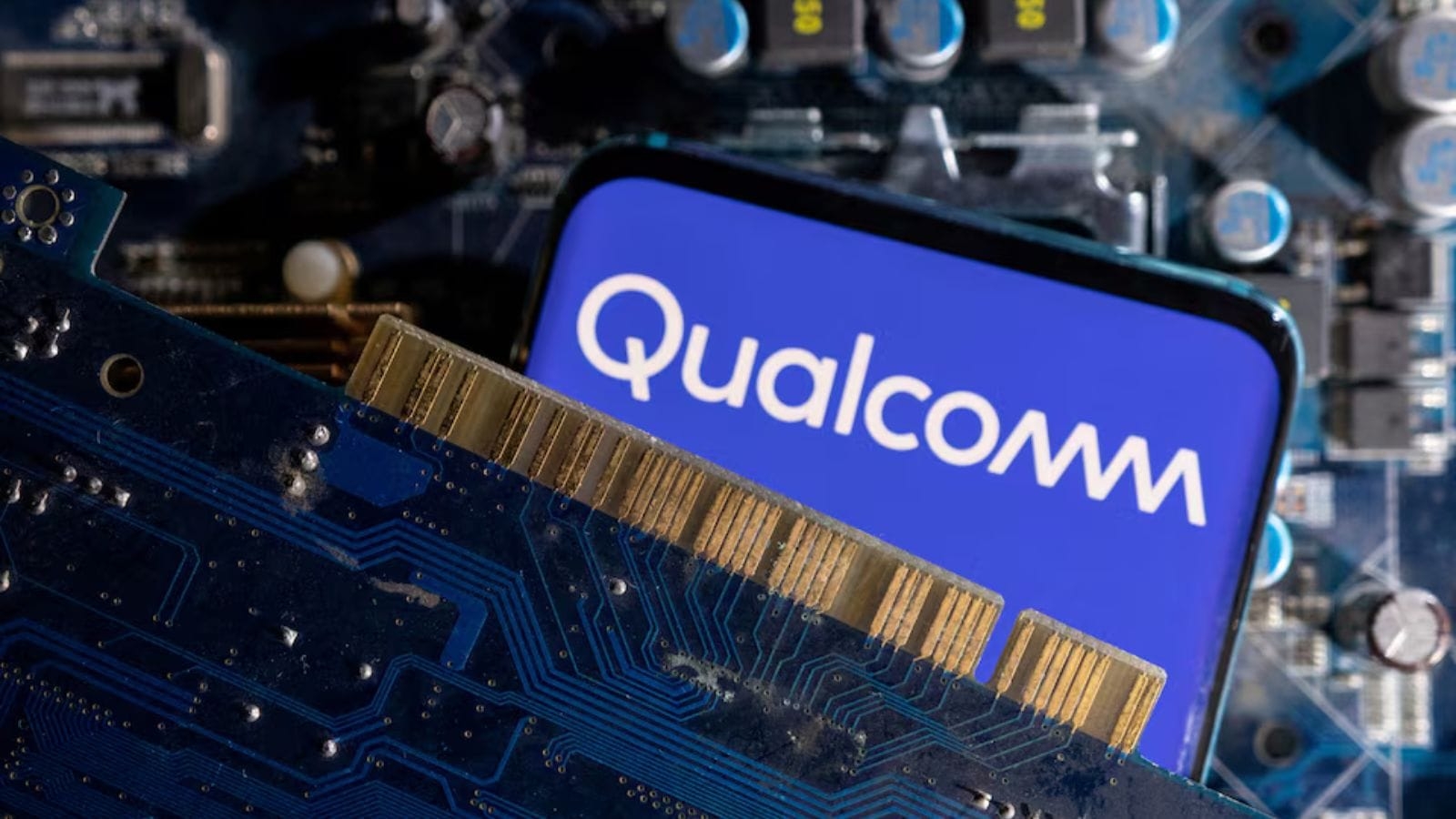 Qualcomm strengthens AI portfolio with $2.4 billion Alphawave deal