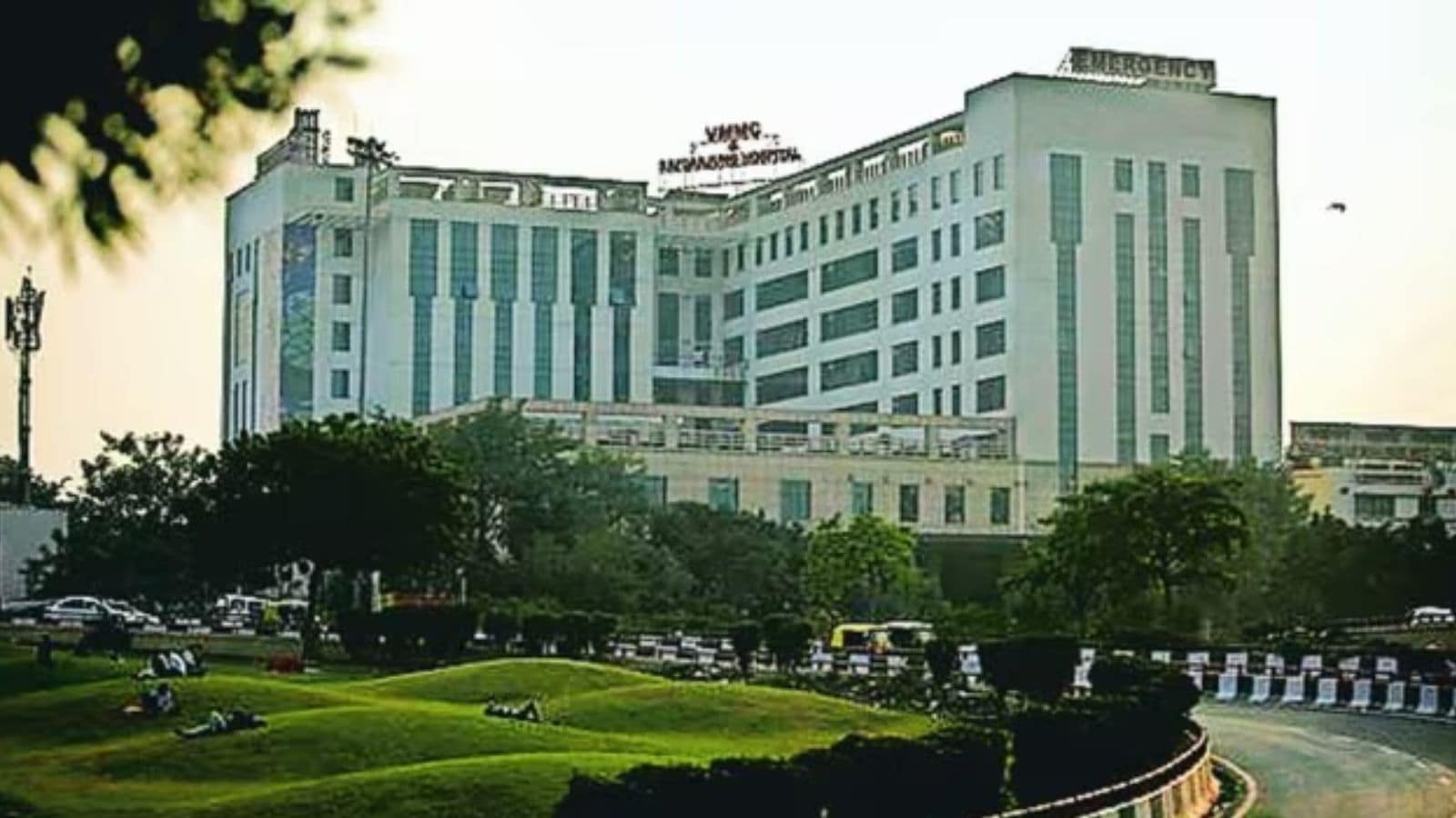 ‘Rs 36K for neuro patients, free for those treated by Ortho dept': Safdarjung saw vast differences in cost of spinal implants until last year