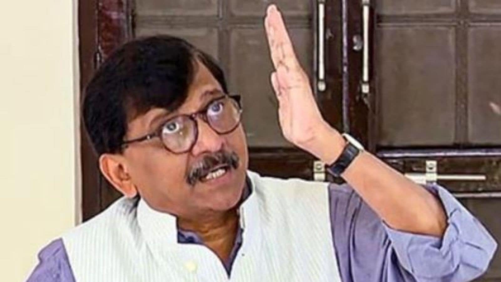 Uddhav Sena, Congress hold Mahayuti govt responsible for Kundamala bridge collapse