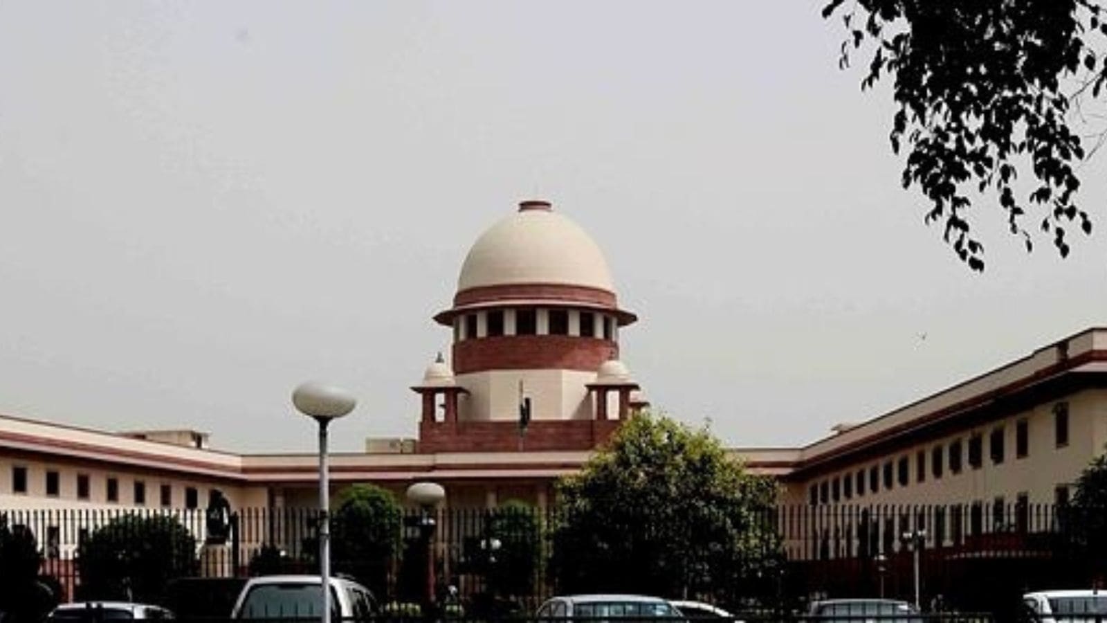‘Travesty of justice': SC summons Ghaziabad jailer over non-release of prisoner despite bail order