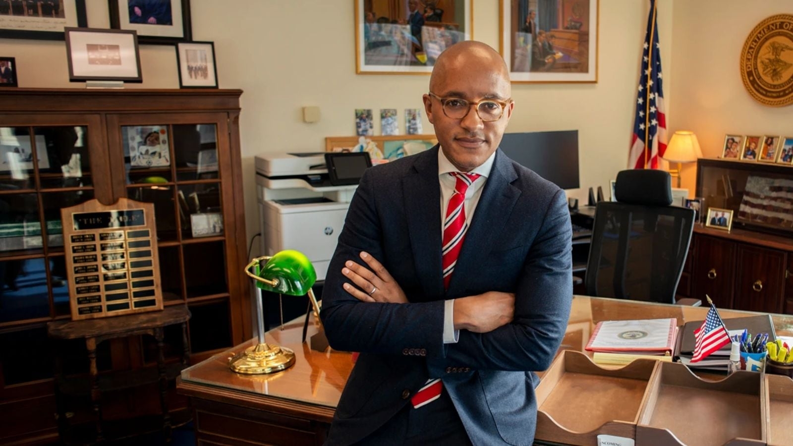Former Manhattan US attorney leaves Paul Weiss for law firm fighting Trump