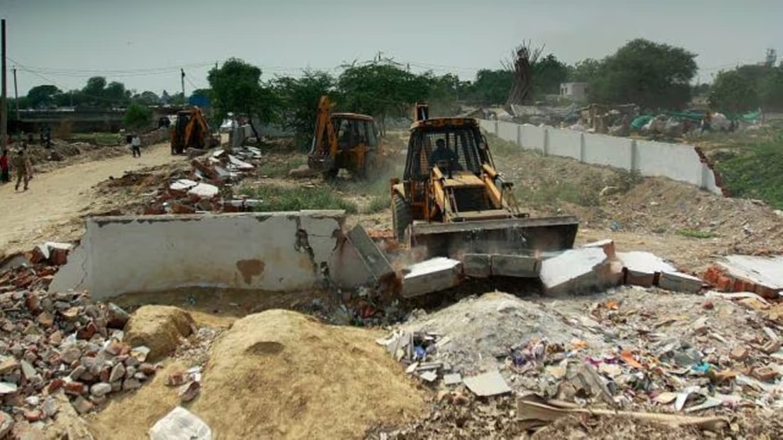 Bengaluru civic body to rope in police to curb illegal waste dumping
