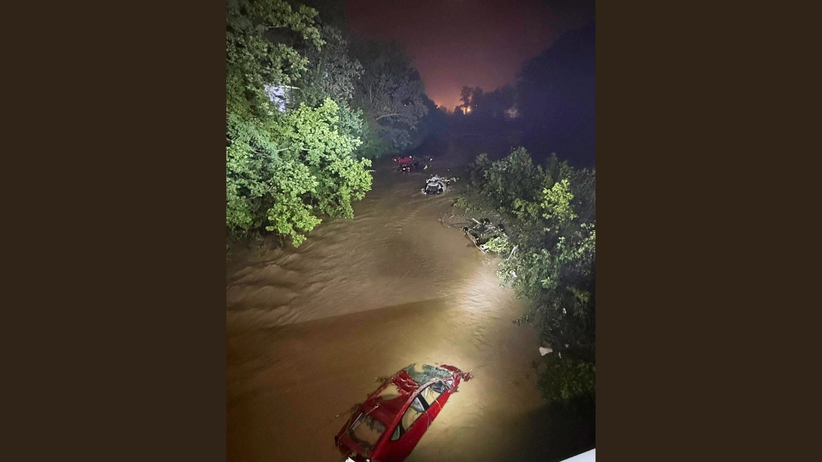 Flash flooding kills 5 in West Virginia, rescue teams searching for missing people