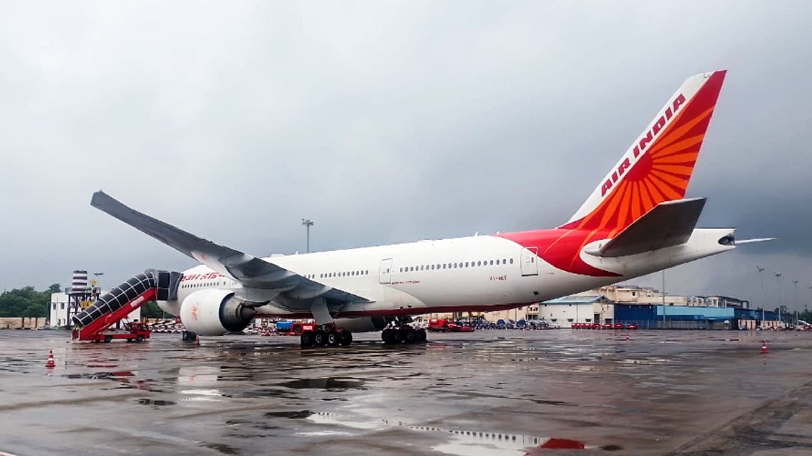 Bengaluru doctor offloaded for ‘threatening to crash' Air India flight